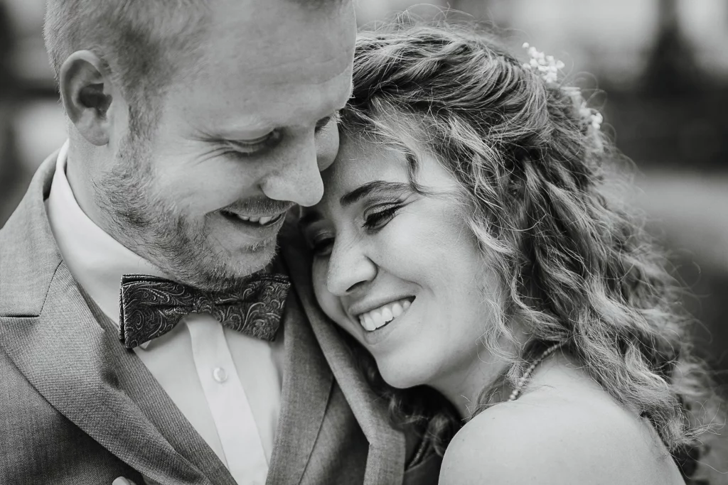 Hochzeitsfotograf Gut Altholz Plattling, Natürliche Hochzeitsfotos im Landkreis Straubing-Bogen