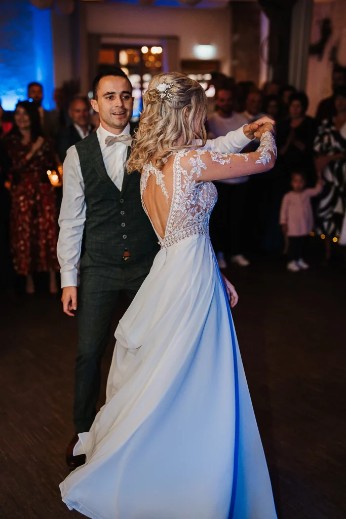 Hochzeitstanz im Nothaftgewölbe in Hengersberg, Hochzeit im Nothaftgewölbe Hengersberg