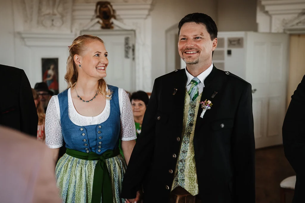 Hochzeit im Schloss Wörth, Emotionale Trauung