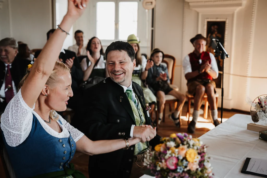 Hochzeit im Schloss Wörth, Emotionale Trauung