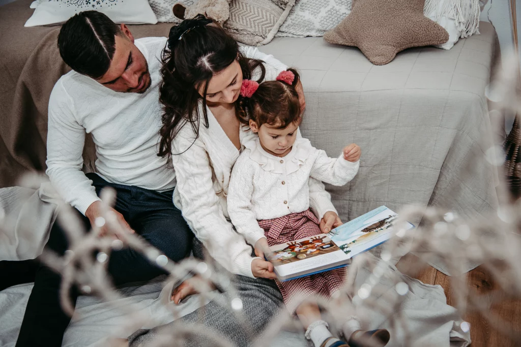 Weihnachtsfotos von der ganzen Familie, Fotoshooting zu Weihnachten, Familienfotos in Straubing-Bogen