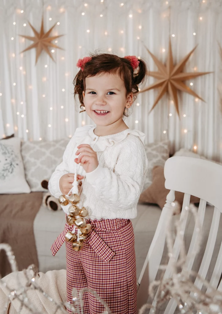 Weihnachtsfotos von der ganzen Familie, Fotoshooting zu Weihnachten, Familienfotos in Straubing-Bogen