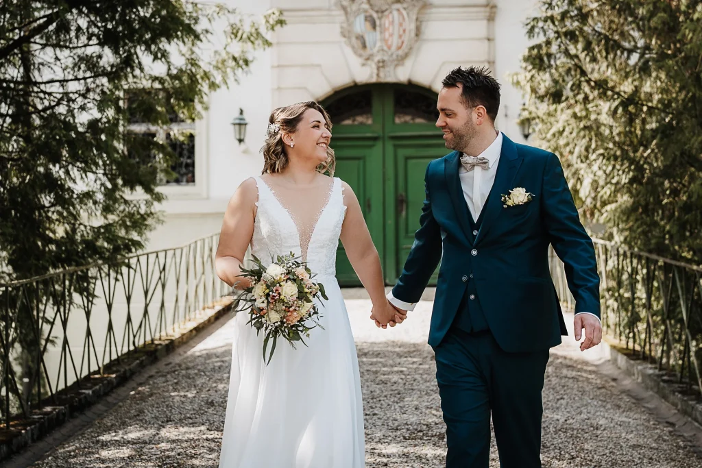 Hochzeitsfotos Schloss Sünching, Brautpaarfotos Schloss Sünching, Hochzeit in Sünching, Hochzeitsfotos in Sünching