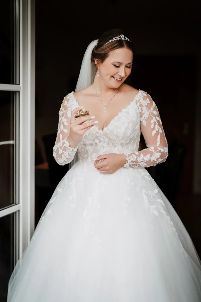 Hochzeitsfotograf Straubing, Getting Ready, Braut, Hochzeitskleid, Hochzeit Hotel Asam