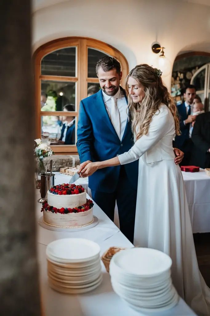 Hochzeit Grandsberger Hof Schwarzach Trauung Bogenberg Hochzeitsfotograf Straubing Hochzeitsfotos Deggendorf Hochzeitsfotos auf dem Bogenberg Hochzeitsfotos Grandsberger Hof