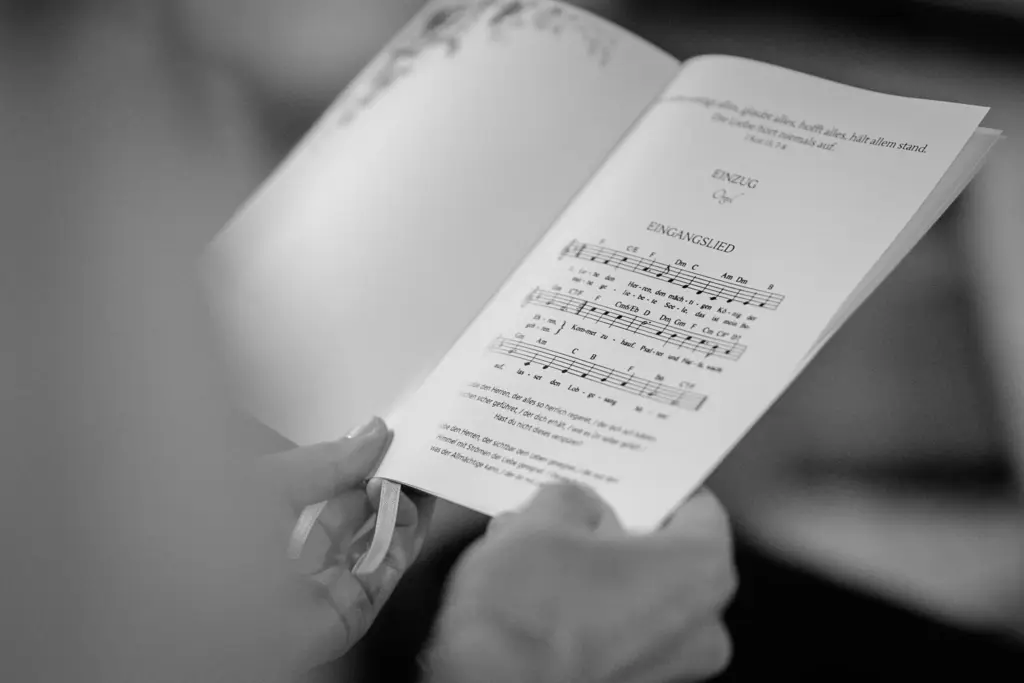 Hochzeit Grandsberger Hof Schwarzach Trauung Bogenberg Hochzeitsfotograf Straubing Hochzeitsfotos Deggendorf Hochzeitsfotos auf dem Bogenberg Hochzeitsfotos Grandsberger Hof