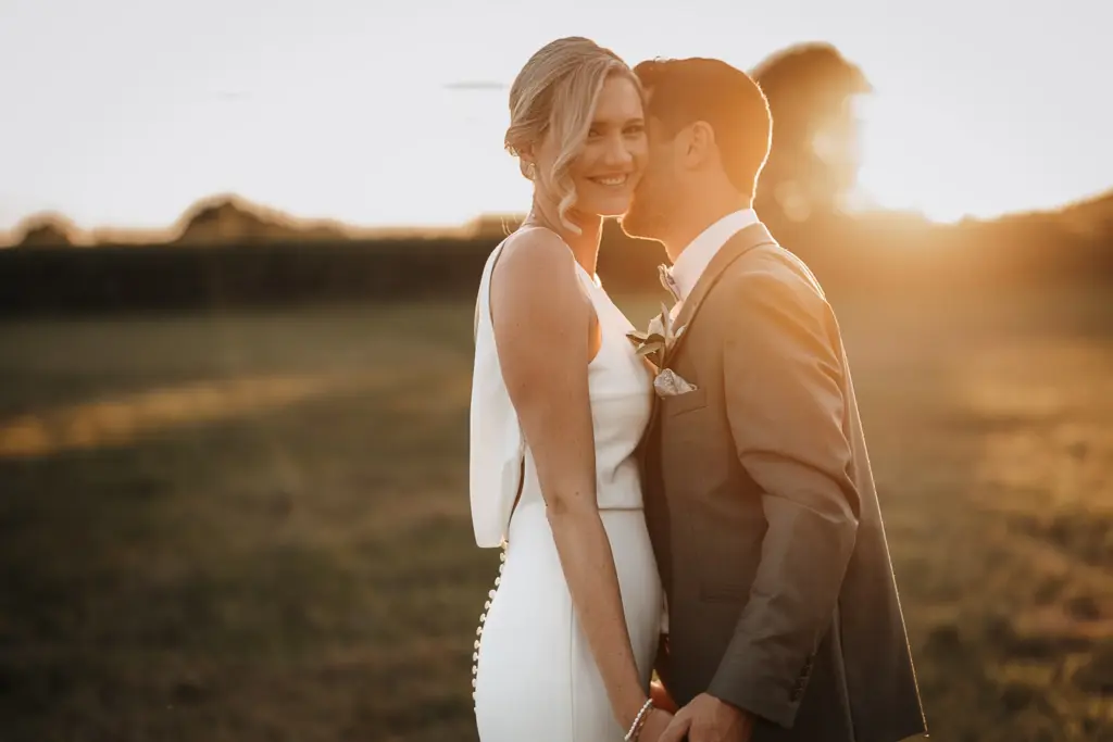 Kirchliche Trauung Straubing, Hochzeitsfotograf Straubing, Hochzeitsfotos Deggendorf, Brautpaarfotos Niederbayern, Nothaft Gewölbe Hengersberg